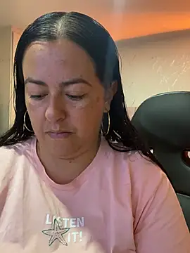 Snapshot of evelyn_harpeery chatting on 07/08/26, 10:31 evelyn harpeery online show from 07/08/26, 10:31