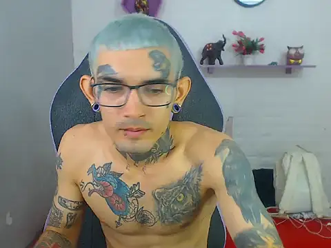 Boy tatto77 online show from 12/22/25, 07:00