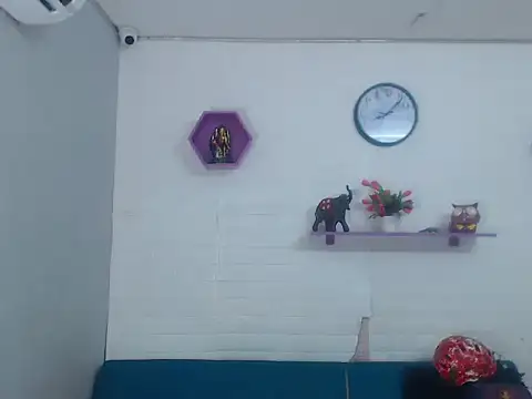 Boy tatto77 online show from 01/05/26, 06:00