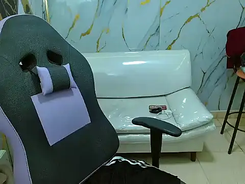 Snapshot of Boy_tatto77 chatting on 03/14/26, 12:32 Boy tatto77 online show from 03/14/26, 12:32