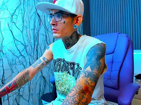 Snapshot of Boy_tatto77 chatting on 03/26/26, 12:55 Boy tatto77 online show from 03/26/26, 12:55