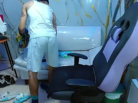 Snapshot of Boy_tatto77 chatting on 04/24/26, 12:07 Boy tatto77 online show from 04/24/26, 12:07