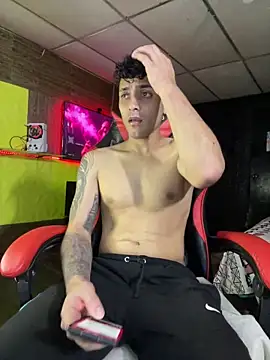 Snapshot of JustynAle2025 chatting on 01/17/26, 10:57 JustynAle2025 online show from 01/17/26, 10:57