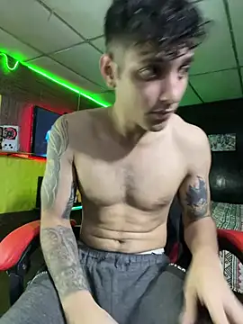 Snapshot of JustynAle2025 chatting on 03/03/26, 06:47 JustynAle2025 online show from 03/03/26, 06:47