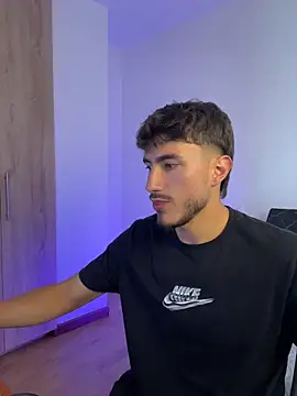 Snapshot of LIAM_COLT chatting on 03/19/26, 07:18 LIAM COLT online show from 03/19/26, 07:18