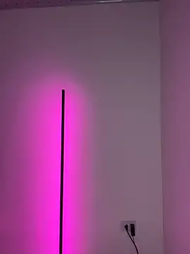 Snapshot of Nicollewest1 chatting on 02/05/26, 07:51 Nicollewest1 online show from 02/05/26, 07:51