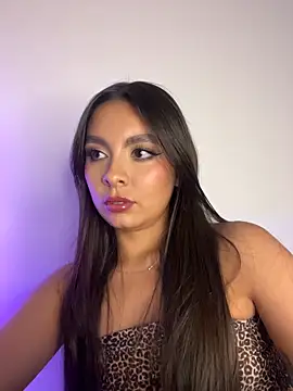 Snapshot of Nicollewest1 chatting on 02/14/26, 03:03 Nicollewest1 online show from 02/14/26, 03:03