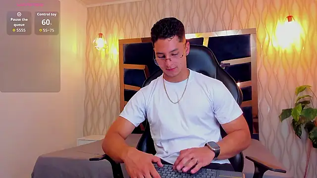 Noah Clarkk online show from 03/07/26, 05:43