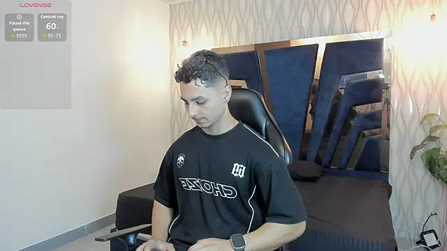 Noah Clarkk online show from 04/04/26, 05:21