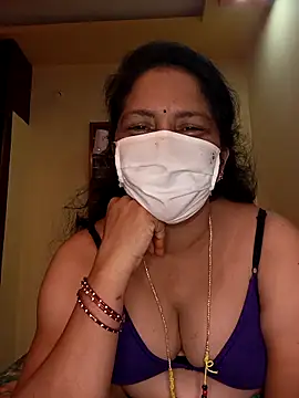 Snapshot of telugutrisha chatting on 04/25/26, 03:31 telugutrisha online show from 04/25/26, 03:31