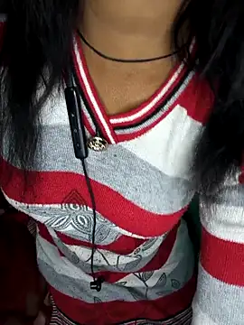 Snapshot of QWEEN7B chatting on 12/19/25, 02:35 QWEEN7B online show from 12/19/25, 02:35