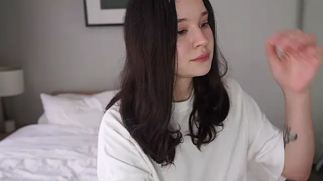 bonjour nihao hello online show from 02/14/26, 06:10