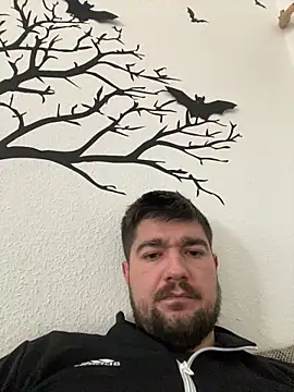 LienalWarplane online show from 02/15/26, 01:41