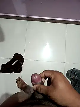 Snapshot of notyg240 chatting on 03/19/26, 08:51 notyg240 online show from 03/19/26, 08:51