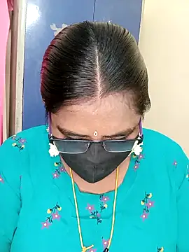 sirisha  9 online show from 04/30/26, 03:24