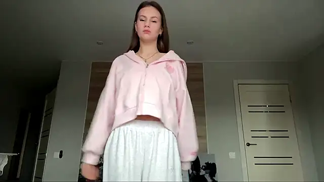 lisa montana online show from 12/20/25, 08:10