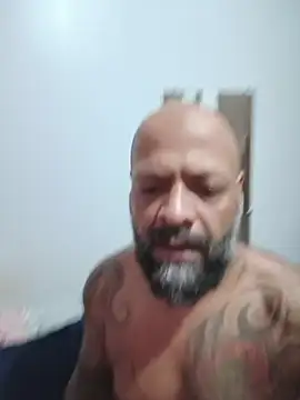 Snapshot of morenoteza0 chatting on 02/16/26, 02:02 morenoteza0 online show from 02/16/26, 02:02