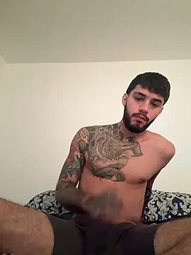 Snapshot of Str8g0d chatting on 12/20/25, 04:03 Str8g0d online show from 12/20/25, 04:03