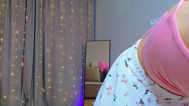 MidnightLily  online show from 12/22/25, 02:52