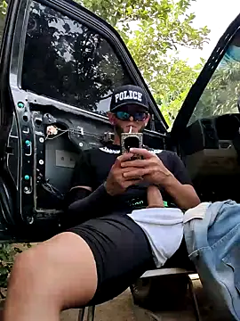 Snapshot of PIGHIGHDIRTY_p0 chatting on 03/10/26, 06:35 PIGHIGHDIRTY p0 online show from 03/10/26, 06:35