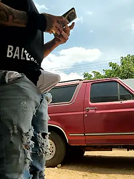 Snapshot of PIGHIGHDIRTY_p0 chatting on 03/20/26, 04:56 PIGHIGHDIRTY p0 online show from 03/20/26, 04:56