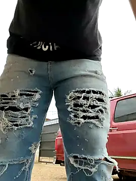 Snapshot of PIGHIGHDIRTY_p0 chatting on 03/30/26, 05:03 PIGHIGHDIRTY p0 online show from 03/30/26, 05:03