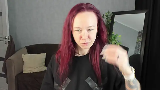 Snapshot of Spoty_Kate_ chatting on 05/19/26, 01:00 Spoty Kate online show from 05/19/26, 01:00