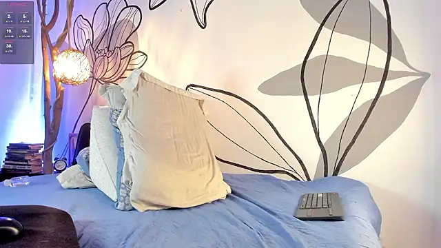 maaxtaylor  online show from 01/12/26, 11:26