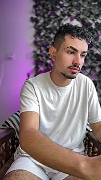 Snapshot of juancho_hairy chatting on 03/19/26, 04:55 juancho hairy online show from 03/19/26, 04:55