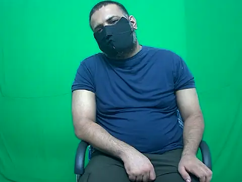 Snapshot of bdsmcoupleindia chatting on 05/24/26, 06:18 bdsmcoupleindia online show from 05/24/26, 06:18