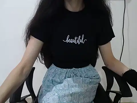 Snapshot of Farhana_beautyfull chatting on 04/21/26, 04:41 Farhana beautyfull online show from 04/21/26, 04:41