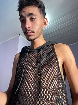 Snapshot of GuioficialBr chatting on 02/25/26, 03:10 GuioficialBr online show from 02/25/26, 03:10