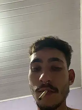 Snapshot of GuioficialBr chatting on 03/03/26, 04:51 GuioficialBr online show from 03/03/26, 04:51