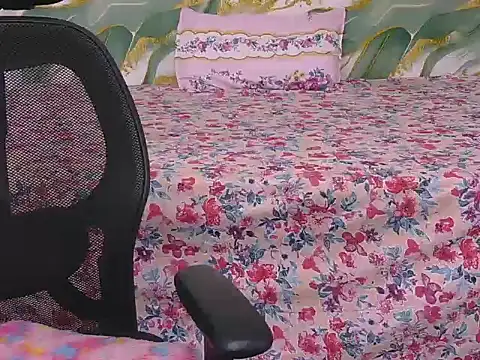 Snapshot of bold-smirthii chatting on 03/16/26, 03:45 bold-smirthii online show from 03/16/26, 03:45