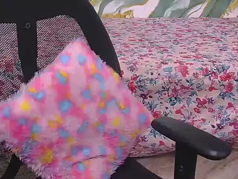 Snapshot of bold-smirthii chatting on 03/26/26, 04:18 bold-smirthii online show from 03/26/26, 04:18