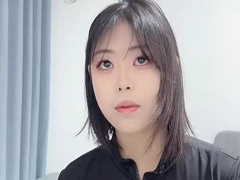 smalldaisy online show from 12/22/25, 01:57