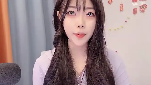 smalldaisy online show from 02/15/26, 11:41