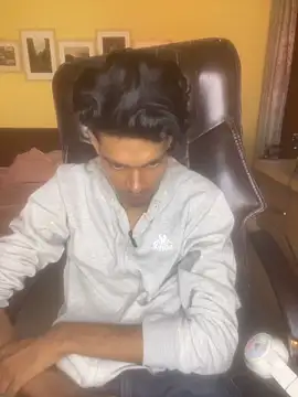 Snapshot of tooexpensive chatting on 12/20/25, 05:47 tooexpensive online show from 12/20/25, 05:47