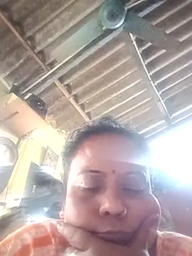 Snapshot of soumi02b chatting on 12/22/25, 06:54 soumi02b online show from 12/22/25, 06:54