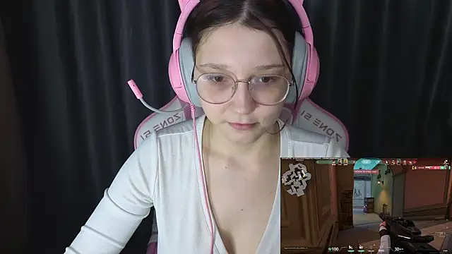 Pink-Aura- online show from 01/11/26, 06:13