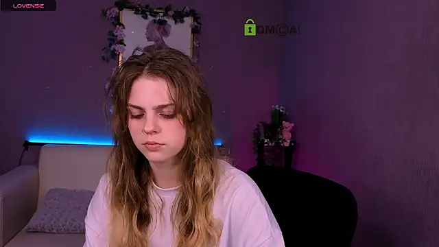 Snapshot of naya_may chatting on 03/14/26, 12:10 naya may online show from 03/14/26, 12:10