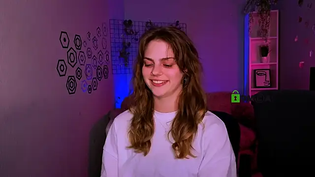 Snapshot of naya_may chatting on 04/22/26, 07:15 naya may online show from 04/22/26, 07:15