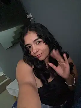 Snapshot of ateneacute chatting on 03/29/26, 10:54 ateneacute online show from 03/29/26, 10:54