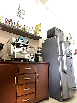 Snapshot of ateneacute chatting on 03/31/26, 01:11 ateneacute online show from 03/31/26, 01:11