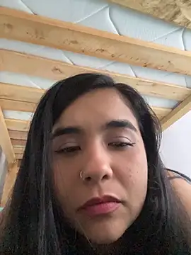 Snapshot of ateneacute chatting on 04/13/26, 07:30 ateneacute online show from 04/13/26, 07:30