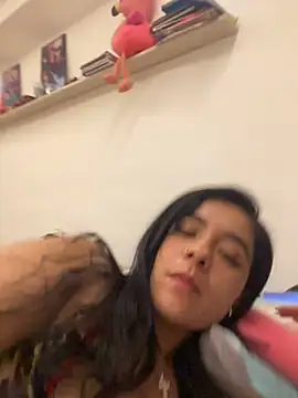 Snapshot of ateneacute chatting on 04/15/26, 04:30 ateneacute online show from 04/15/26, 04:30