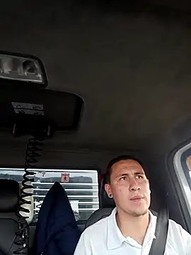 Snapshot of GriptFold chatting on 12/19/25, 05:20 GriptFold online show from 12/19/25, 05:20