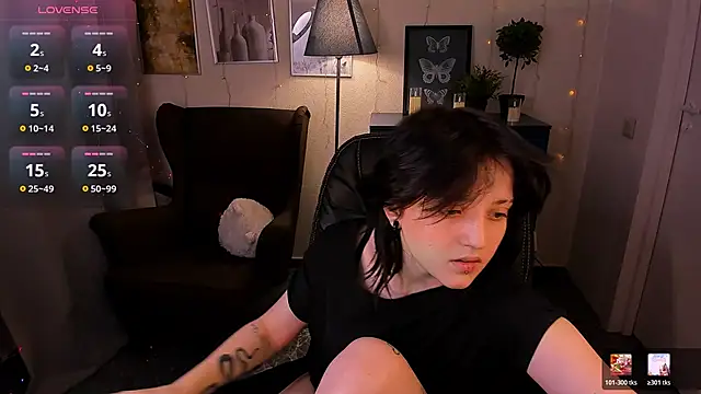 Snapshot of SarahShelby chatting on 04/03/26, 08:51 SarahShelby online show from 04/03/26, 08:51