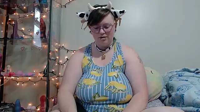 Snapshot of Pupghostt chatting on 04/05/26, 01:19 Pupghostt online show from 04/05/26, 01:19