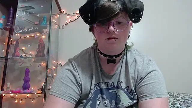 Snapshot of Pupghostt chatting on 04/09/26, 06:57 Pupghostt online show from 04/09/26, 06:57